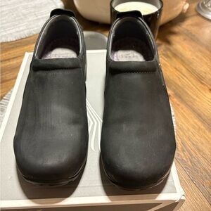 Dansko Patti Black 37
